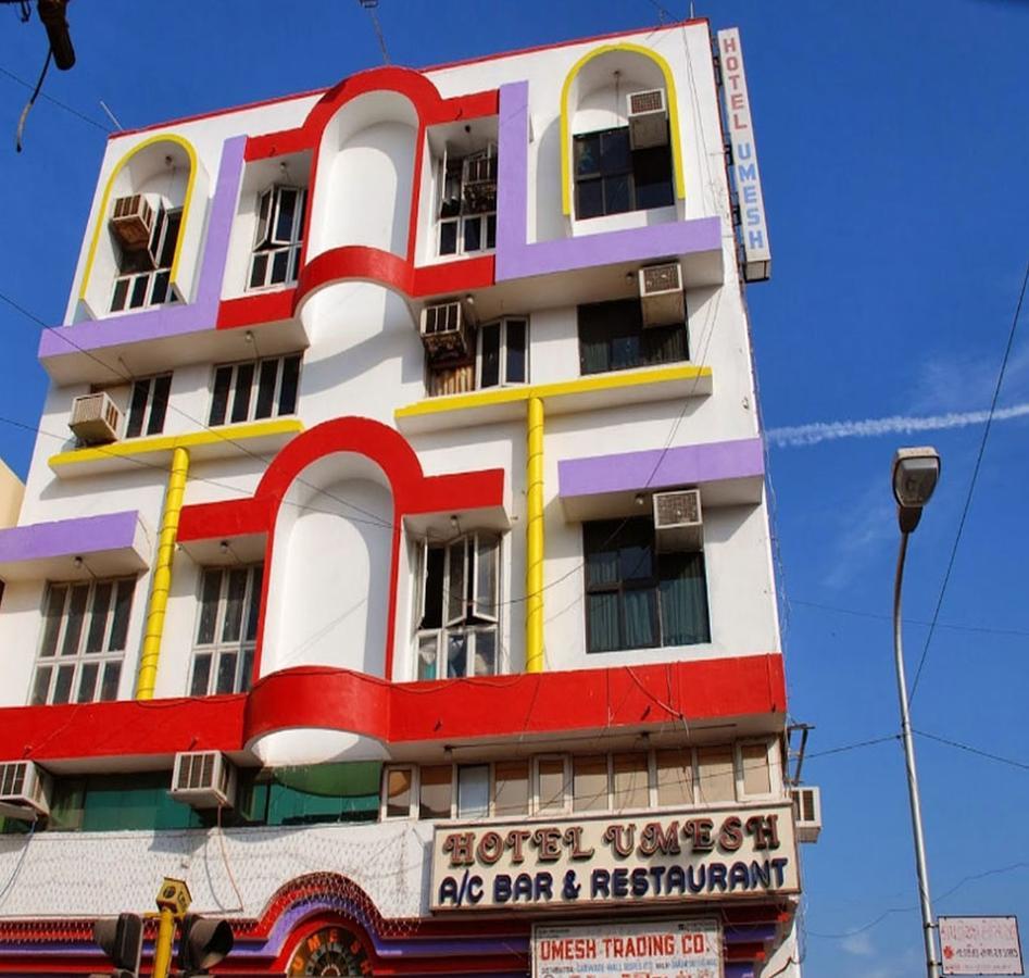 Hotel Umesh 다만 외부 사진